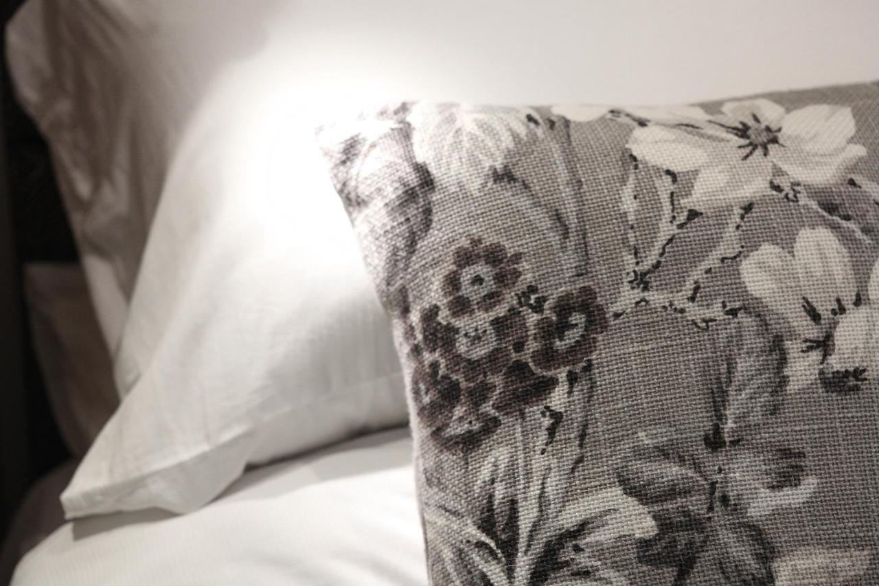לינה וארוחת בוקר Boutique Barclay House London Townhouse - West London, Kensington, Chelsea, Fulham מראה חיצוני תמונה