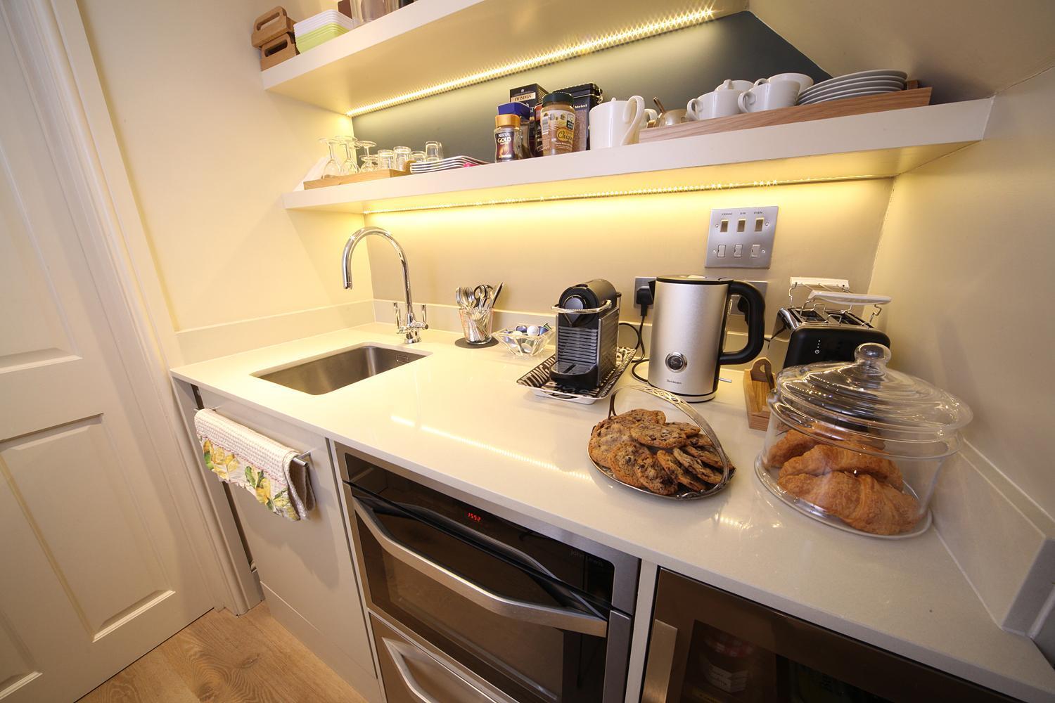 לינה וארוחת בוקר Boutique Barclay House London Townhouse - West London, Kensington, Chelsea, Fulham מראה חיצוני תמונה